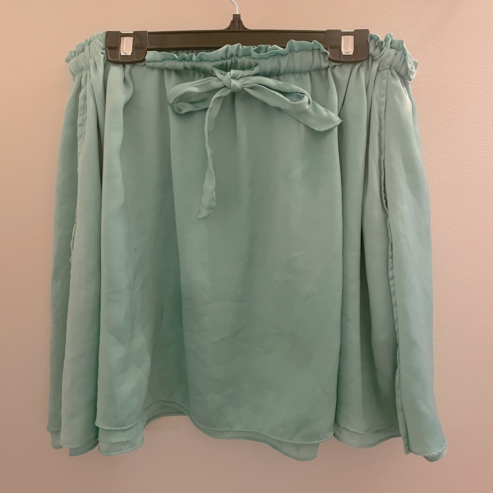 Aritzia skirt